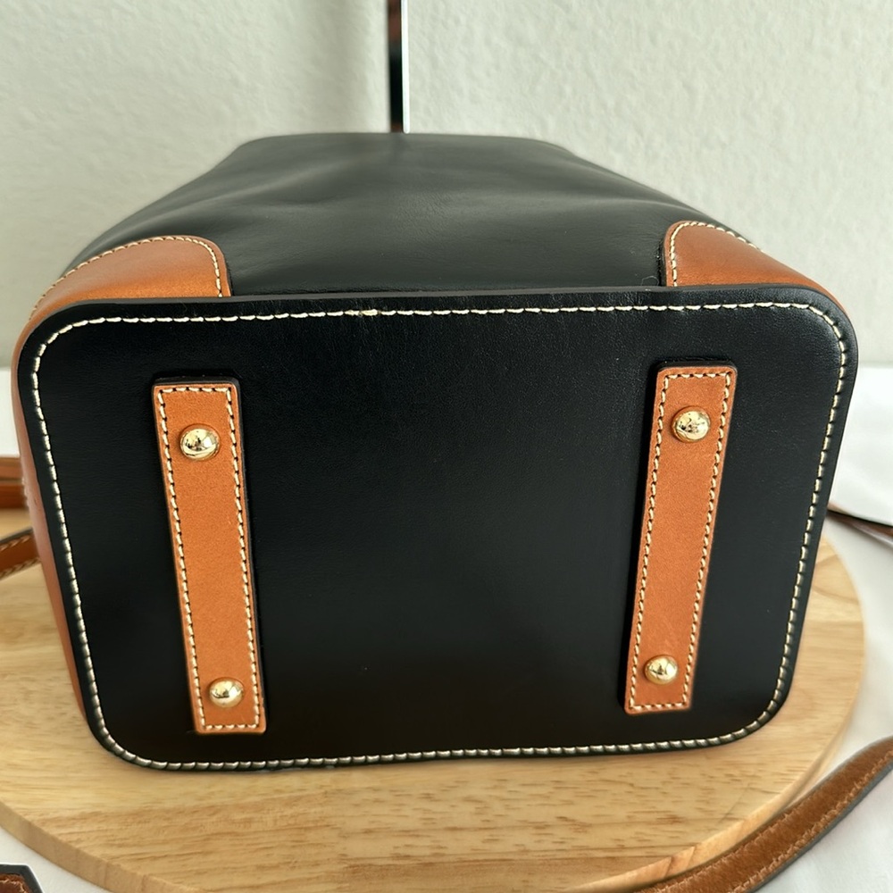 Dooney & Bourke Wexford Leather Crossbody Drawstring Bag - Picture 13 of 16